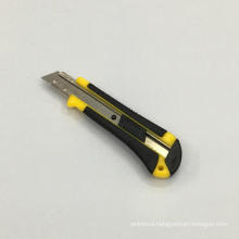 Safety retractable utility cutter knife snap blade cutter